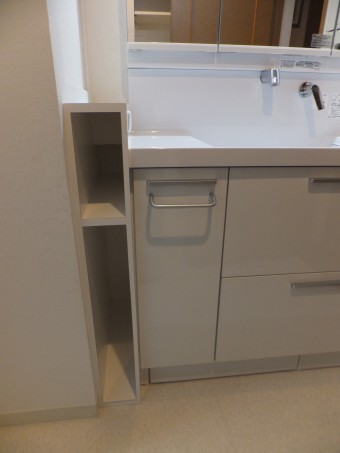 隙間を造作収納で有効活用 隙間を造作収納で有効活用